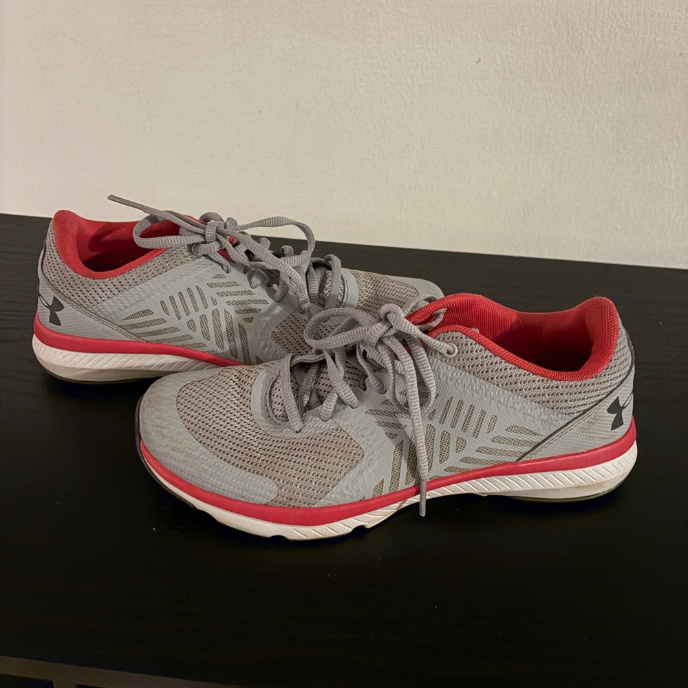 Under Armour Women's Micro G Press TR Size 8.5